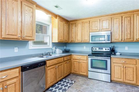 7841 Dutton Rd, Gloucester, VA 23061 photo 12