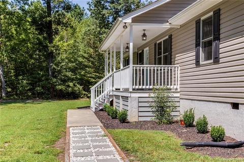 7841 Dutton Rd, Gloucester, VA 23061 photo 4