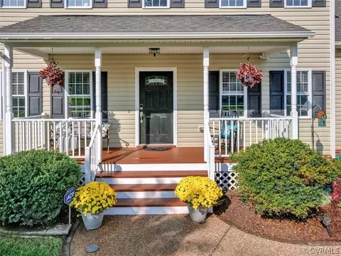 2906 Chislet Dr, Midlothian, VA 23112 photo 2