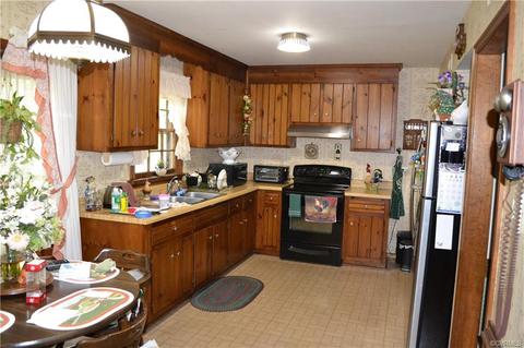 1300 Manders Knoll Ct, Midlothian, VA 23114 photo 5