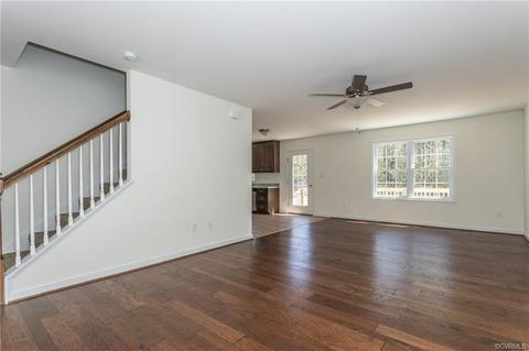 8492 Pine Acres Ln, Carson, VA 23830 photo 3