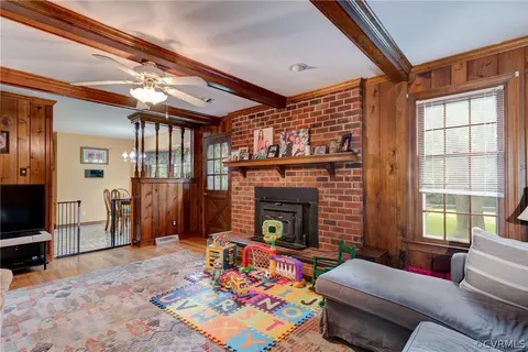 302 Rollingview Dr, Sandston, VA 23150 photo 3