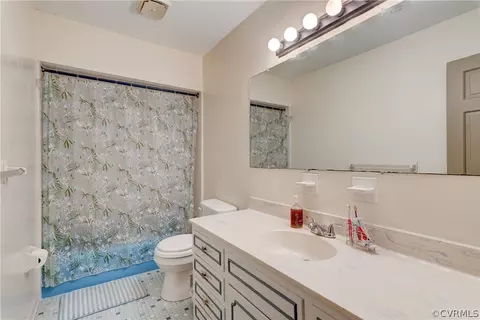 302 Rollingview Dr, Sandston, VA 23150 photo 9