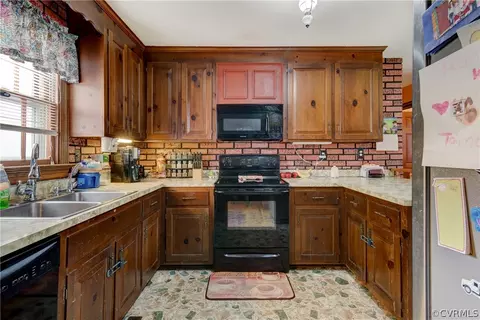 302 Rollingview Dr, Sandston, VA 23150 photo 22