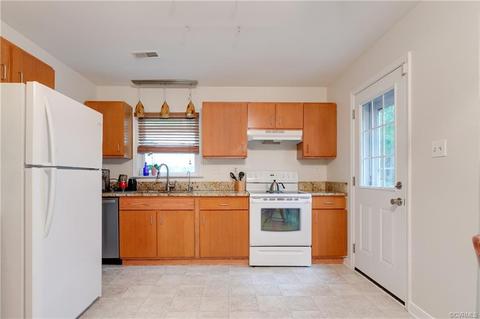 2901 Speeks Dr, Midlothian, VA 23112 photo 8