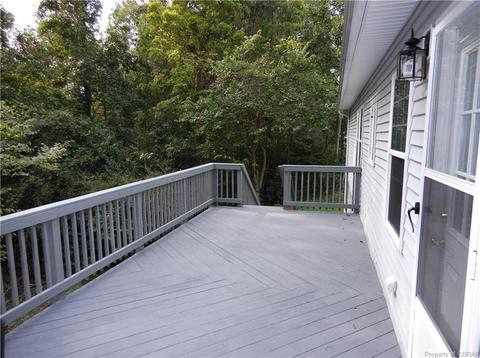 7666 Curtis Dr, Gloucester, VA 23061 photo 5
