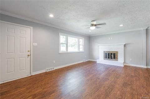 2713 Puckett Ct, Midlothian, VA 23112 photo 3