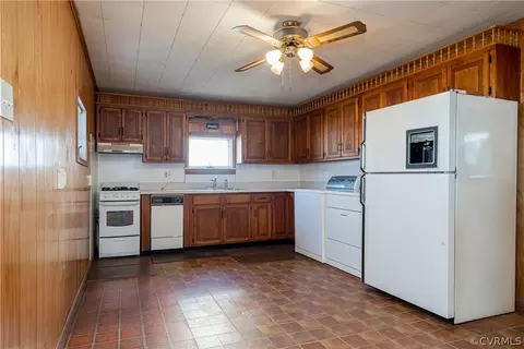 3910 E Chatham Dr, Richmond, VA 23222 photo 3