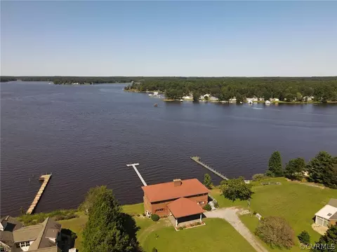 11792 Deep Point Ln, Gloucester, VA 23061 photo 40