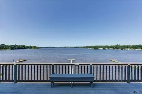 11792 Deep Point Ln, Gloucester, VA 23061 photo 32