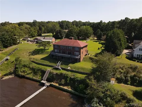 11792 Deep Point Ln, Gloucester, VA 23061 photo 36