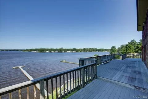 11792 Deep Point Ln, Gloucester, VA 23061 photo 29