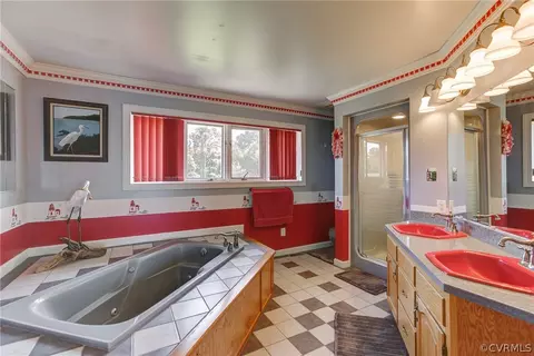 11792 Deep Point Ln, Gloucester, VA 23061 photo 23