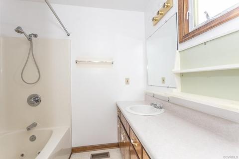8510 Claiborne Rd, Sutherland, VA 23885 photo 13