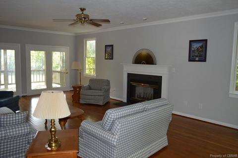 107 Timber Run Ln, Weems, VA 22576 photo 10