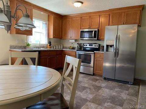 17160 Cabin Point Rd, Carson, VA 23830 photo 3