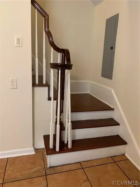 712 Forest View Dr, Richmond, VA 23225 photo 13