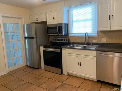 712 Forest View Dr, Richmond, VA 23225 photo 6