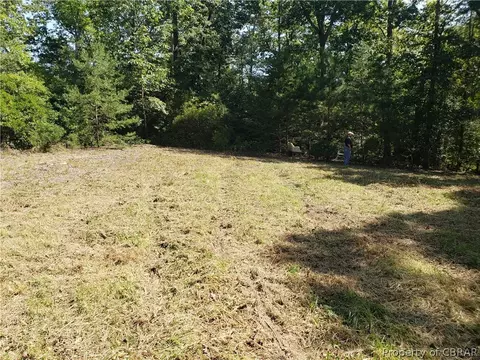 1276 Regent Rd, Wake, VA 23169 photo 2