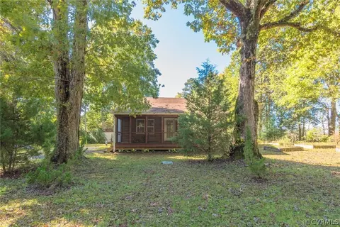 15731 Cooks Mill Rd, Lanexa, VA 23089 photo 2