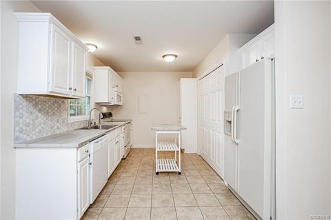 4635 Twelveoaks Rd, Midlothian, VA 23112 photo 9