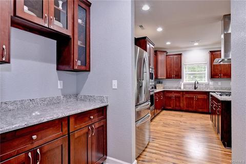 23 Tallwood Dr, Hampton, VA 23666 photo 9