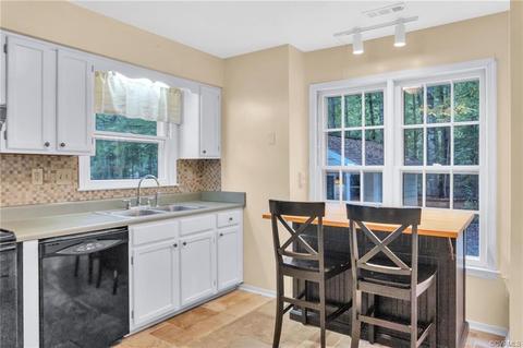 5824 Mill Spring Rd, Midlothian, VA 23112 photo 9