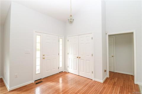 2425 Sandy Brook Ln, Midlothian, VA 23112 photo 4