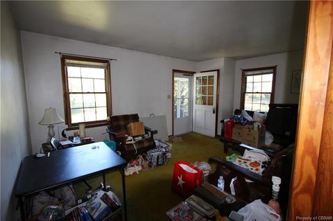 668 Ivison Ln, Onemo, VA 23130 photo 7