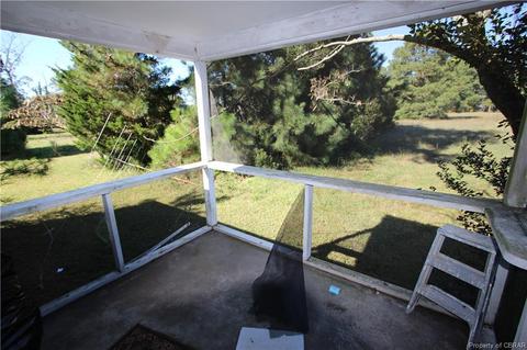 668 Ivison Ln, Onemo, VA 23130 photo 17