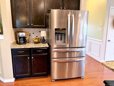 7501 Silver Maple Dr, Moseley, VA 23120 photo 9