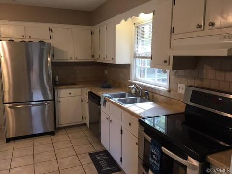 11501 Davelayne Rd, Midlothian, VA 23112 photo 5