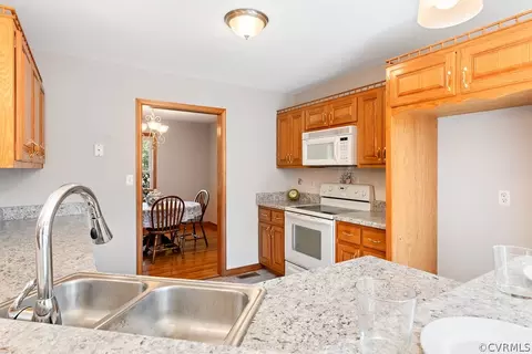19160 Halifax Rd, Carson, VA 23830 photo 9