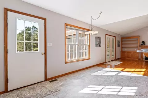 19160 Halifax Rd, Carson, VA 23830 photo 12
