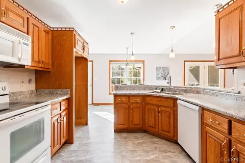 19160 Halifax Rd, Carson, VA 23830 photo 7