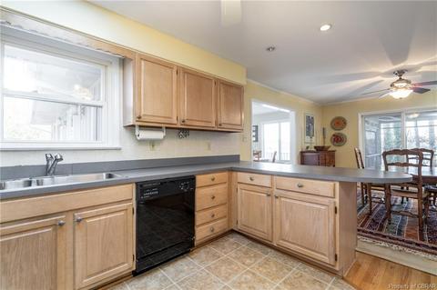 295 Bayview Dr, Lancaster, VA 22503 photo 18