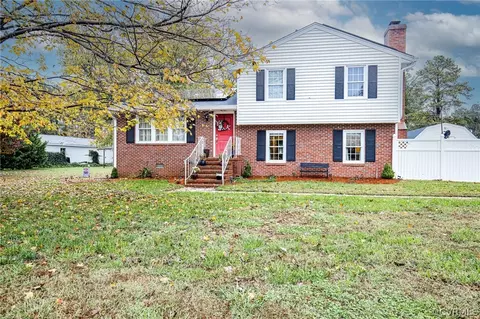 20104 Cox Rd, Sutherland, VA 23885 photo 3