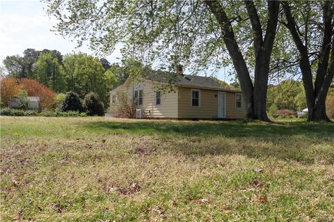 52 Yankee Point Rd, Lancaster, VA 22503 photo 1