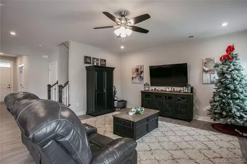 9213 Miranda Ln, Midlothian, VA 23112 photo 7