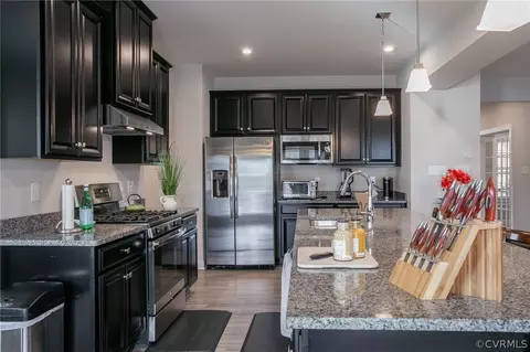 9213 Miranda Ln, Midlothian, VA 23112 photo 8
