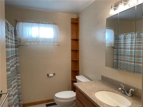 293 Benson Rd, Weems, VA 22576 photo 4