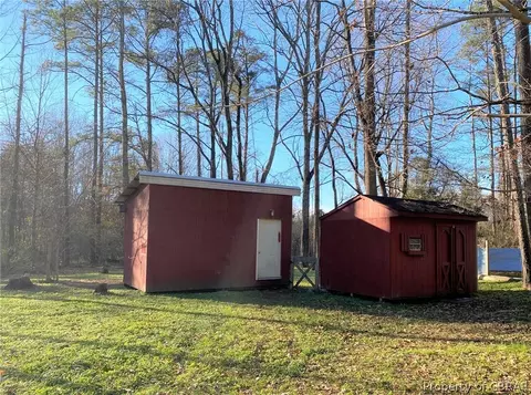 4466 Travis Run, Gloucester, VA 23061 photo 17