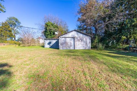 219 E 6th Ave, Kenbridge, VA 23944 photo 9
