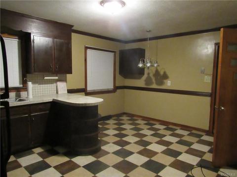 607 Dixon Dr, Richmond, VA 23224 photo 5