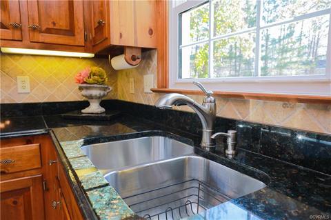 12731 Foxstone Rd, Midlothian, VA 23113 photo 9
