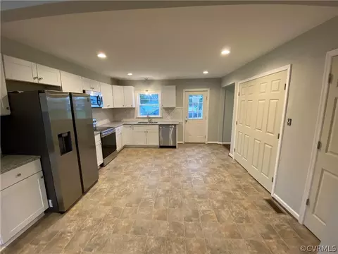 405 E Williamsburg Rd, Sandston, VA 23150 photo 11