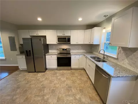 405 E Williamsburg Rd, Sandston, VA 23150 photo 13