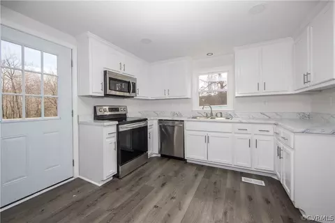 25622 Carson Rd, Carson, VA 23830 photo 5