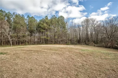 25622 Carson Rd, Carson, VA 23830 photo 3