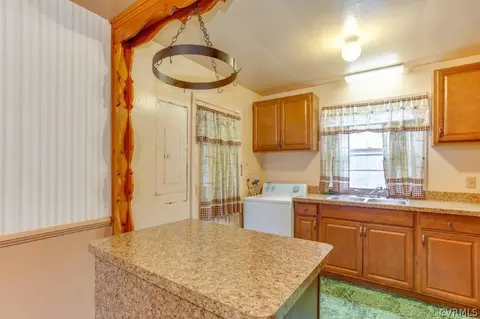 5735 Kendall Rd, Richmond, VA 23224 photo 13